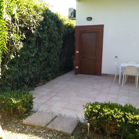 Casa Vacanze Nuova Con Ampio Giardino Attrezzato Prázdninový dům *